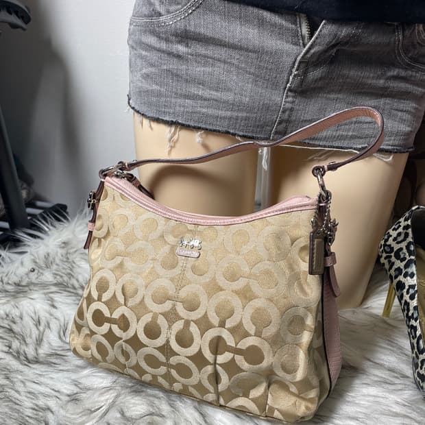 뉴 코치 coach 핑크 숄더백