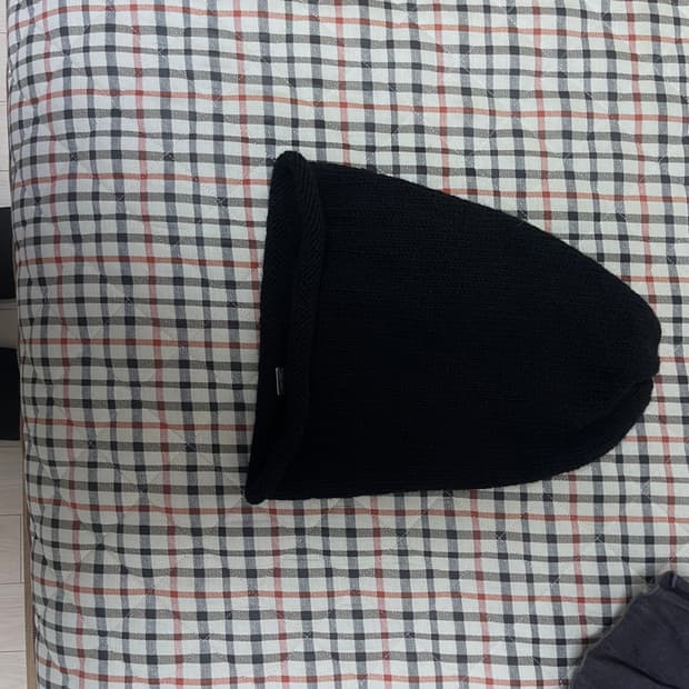 textured roll long beanie
