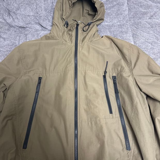 에스피오나지 마운틴 윈드 파카 다크 올리브 M