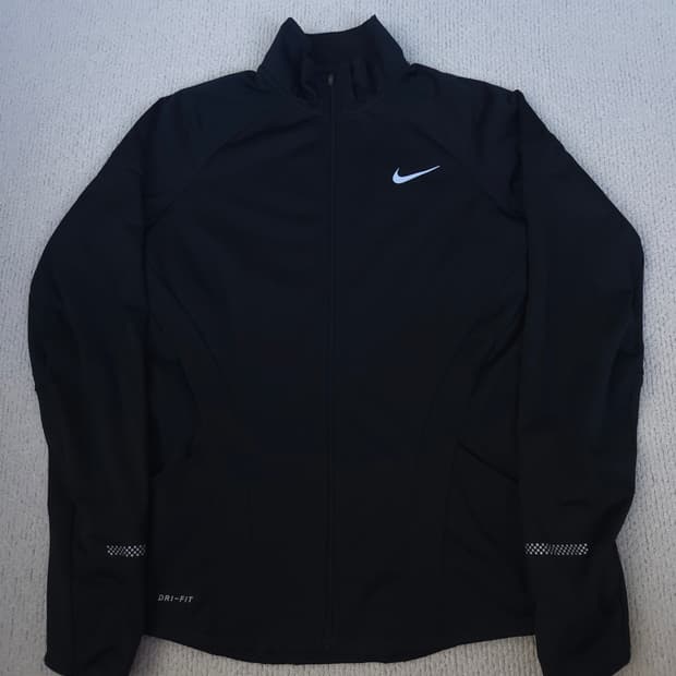 나이키 드라이핏 러닝자켓 M