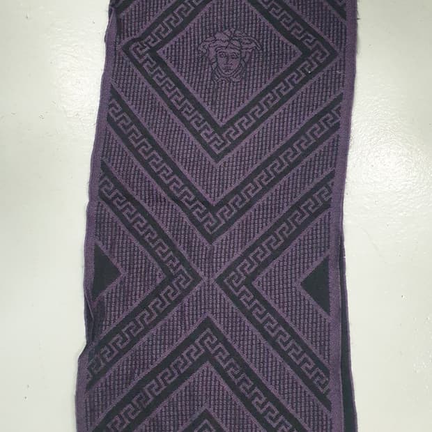 베르사체 울 머플러 퍼플 블랙