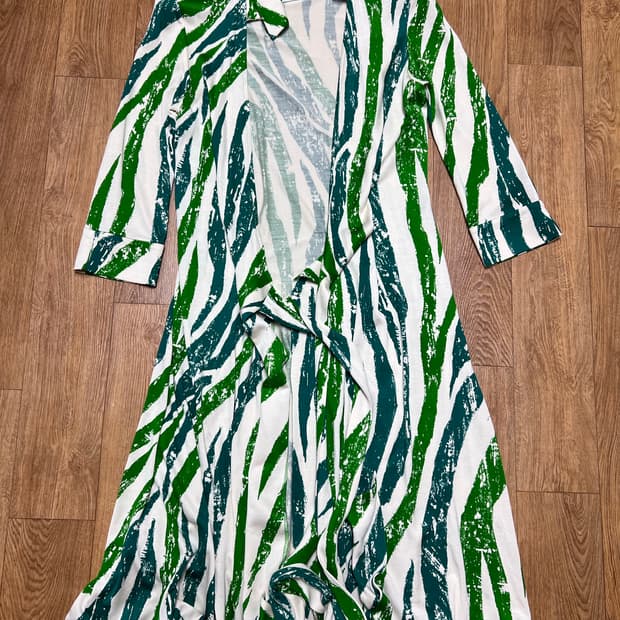 다이앤본 그린 스트라이프 랩 원피스 미착용