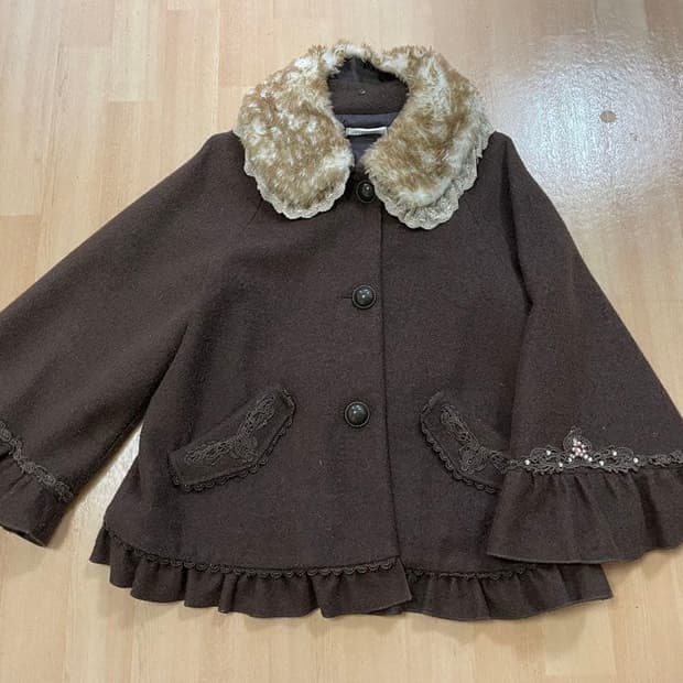 대장급 엑시즈팜 라떼갸루 초코 코트 케이프