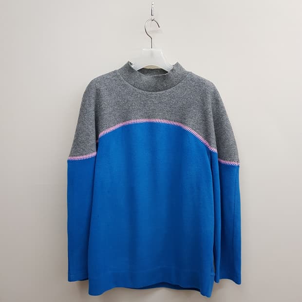 한섬 시스템 배색 스티치 포인트 데일리 니트 F사이즈