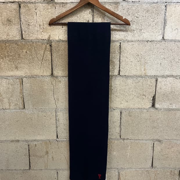 아미 드 꾀르 클래식 머플러