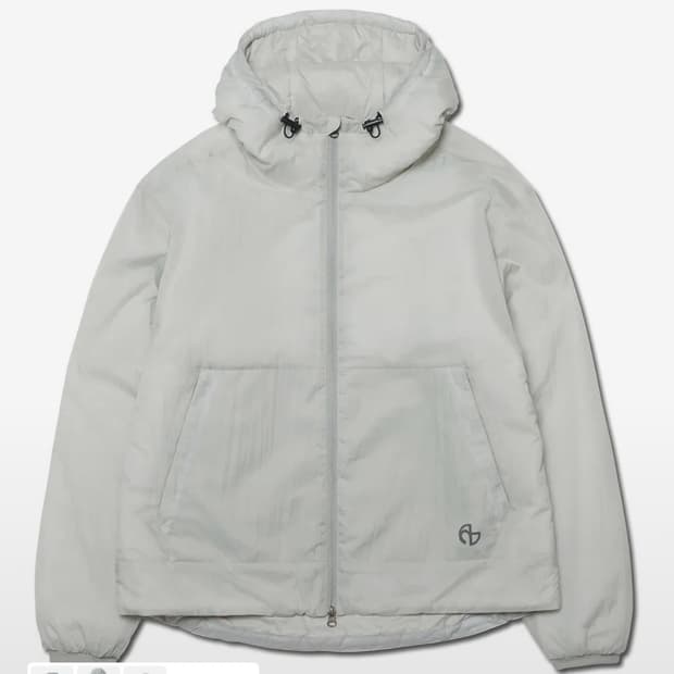 MISTY LIGHT HOODED JACKET 바람막이 경량패딩