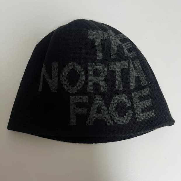 노스페이스 빈티지 레터링 아크릴 비니