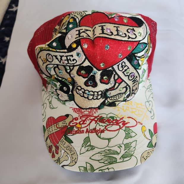 에드하디 스컬 메쉬캡 레드