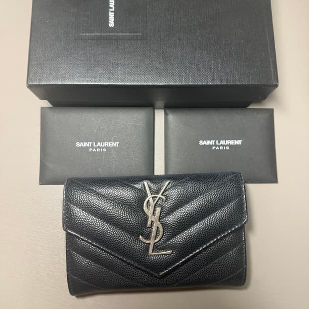 생로랑 엔벨로프 반지갑