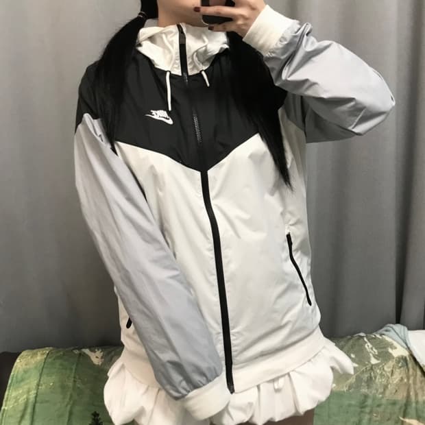 나이키 윈드러너 바람막이 L