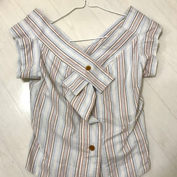 비비안웨스트우드 레드라벨 탑