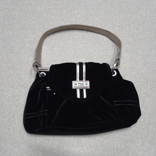 필라 클래식 가방