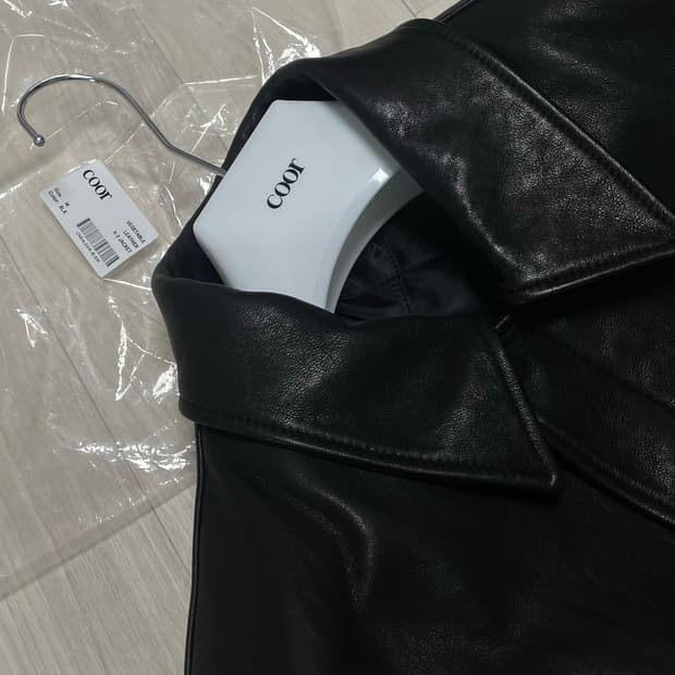 [M] 쿠어 베지터블 레더 A-2 자켓 (블랙)