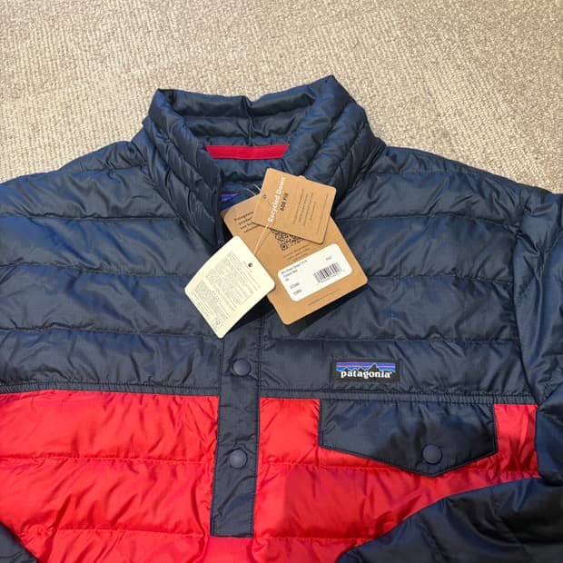 파타고니아 다운 스냅티 레드/네이비