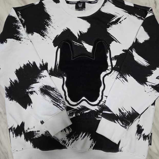 라이프워크 라독 패치 맨투맨