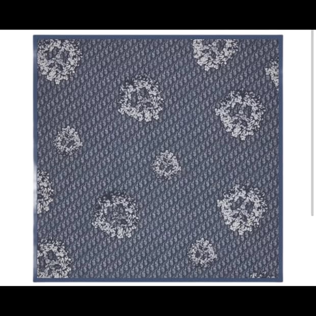 디올 티어스 오블리크 반다나 새상품