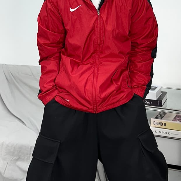 나이키 레드 사이드라인 스우시 바람막이 M
