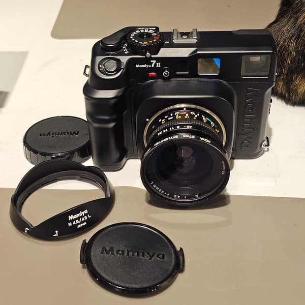 마미야 7II(Mamiya 7II)중형 필름 카메라