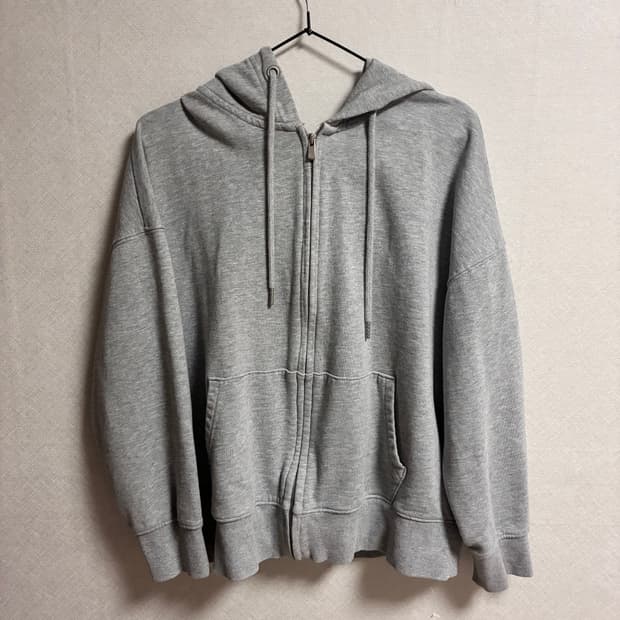 스파오 후드집업