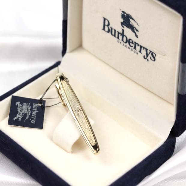 버버리 미사용 S등급 5.2cm 남자 명품 넥타이핀