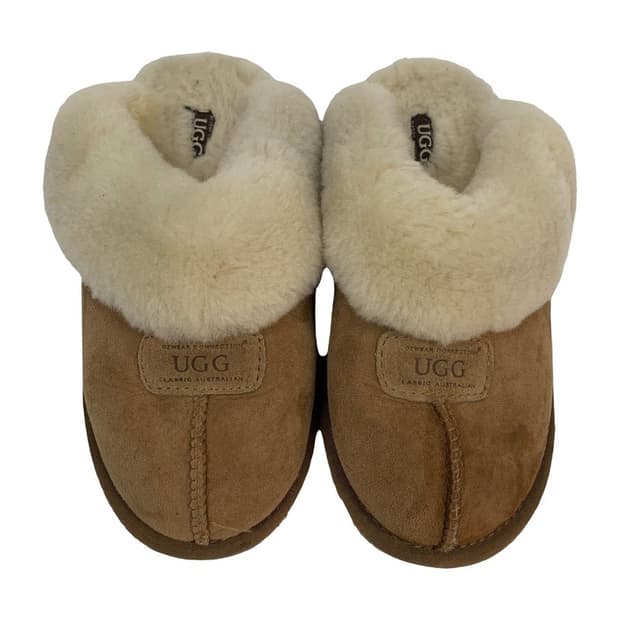 UGG 오즈웨어 양털 슬리퍼 체스트넛 240