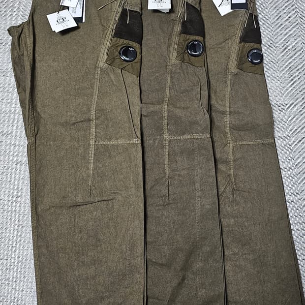 CP컴퍼니 BA-TIC LOOSE UTILITY PANTS (새상품)
