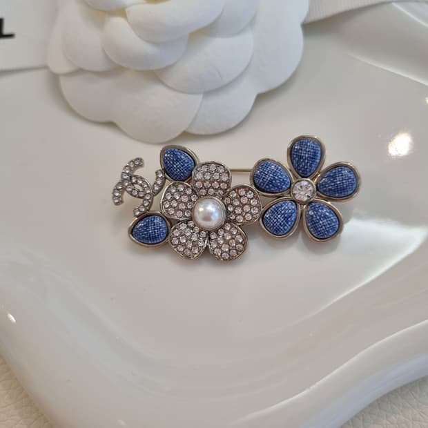 샤넬 데님풍플라워&스왈 CC로고 브로치 업사이클링
