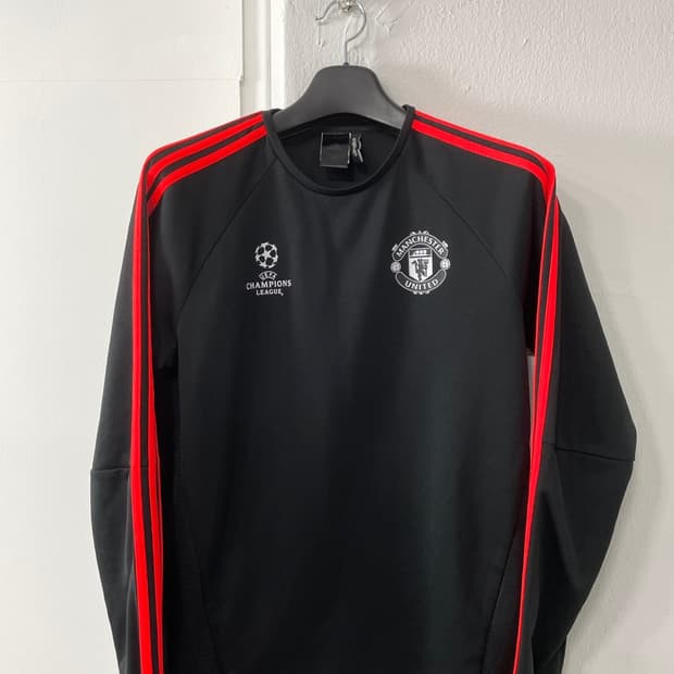 아디다스 맨유 챔스 트레이닝 탑