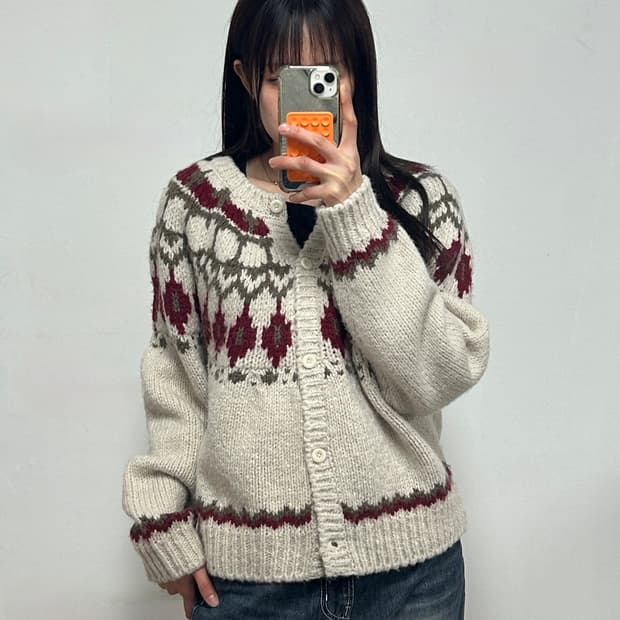 노운베러 다이아몬드 자카드 울 블렌드 가디건 오트밀