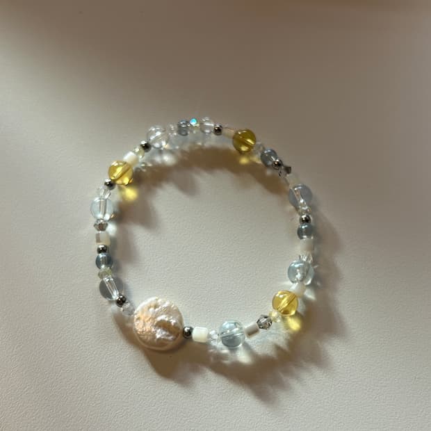 Moon light bracelet 