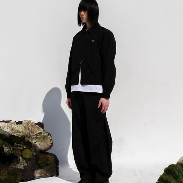 산산기어 크롭 코치 자켓 블랙