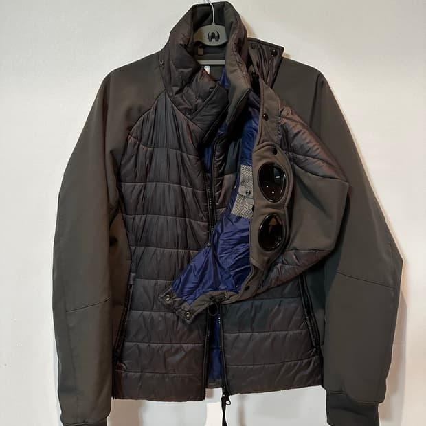 C.P. Company 고글 쉘 경량 패딩