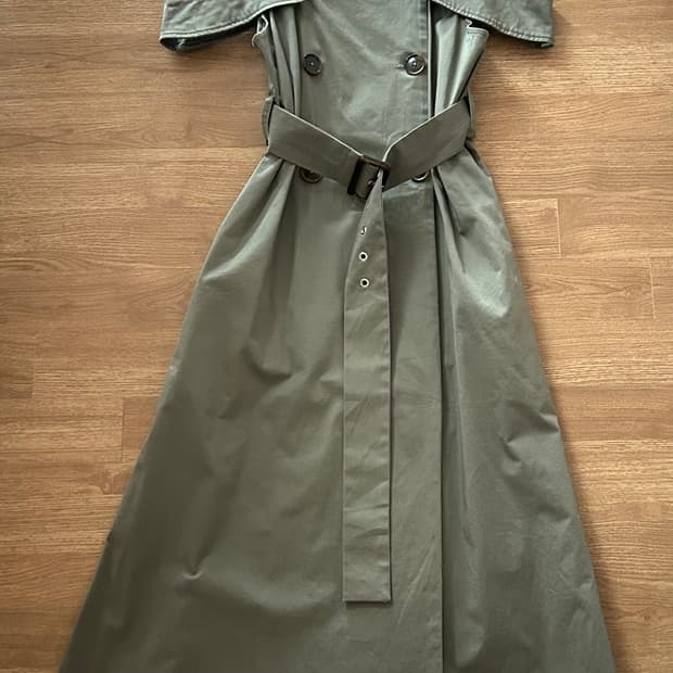 Chico(치코) 트렌치 오프숄더 원피스