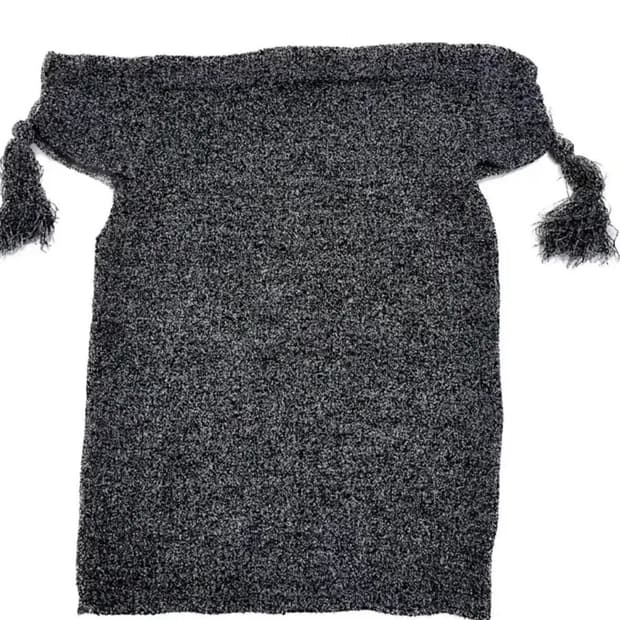 tassel off-shoulder top 