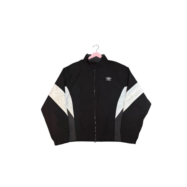 엄브로 바람막이 잠바 105사이즈