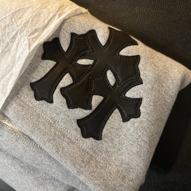 크롬하츠 페이퍼잼 크로스패치 스웨트팬츠 쇼츠