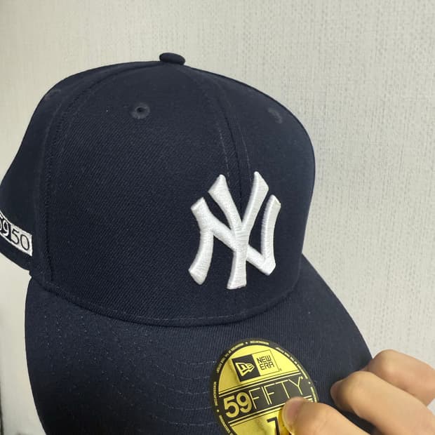 뉴에라 스냅백 블랙네이비 812 사이즈