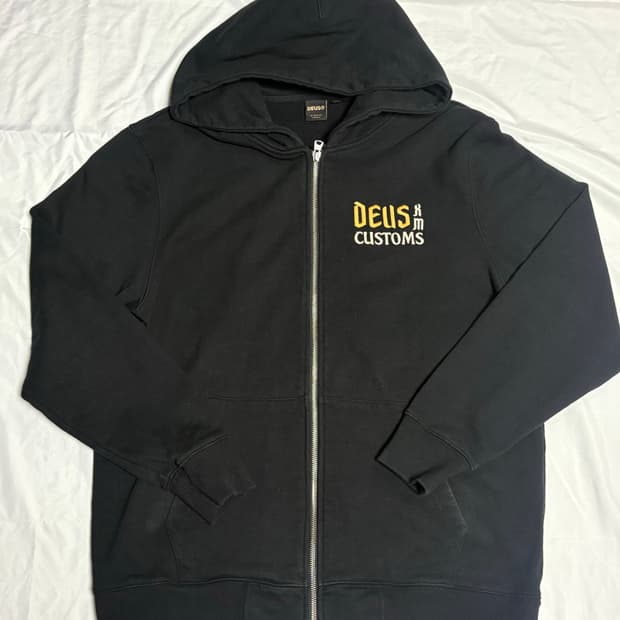 데우스 엑스 마키나 서포터 후드집업