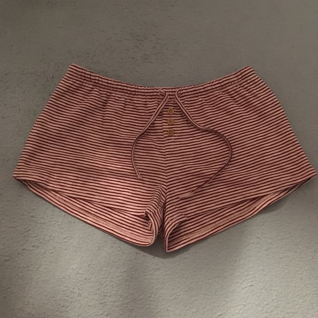 익스파이어드걸 멜라니 쇼츠 스트라이프 OS