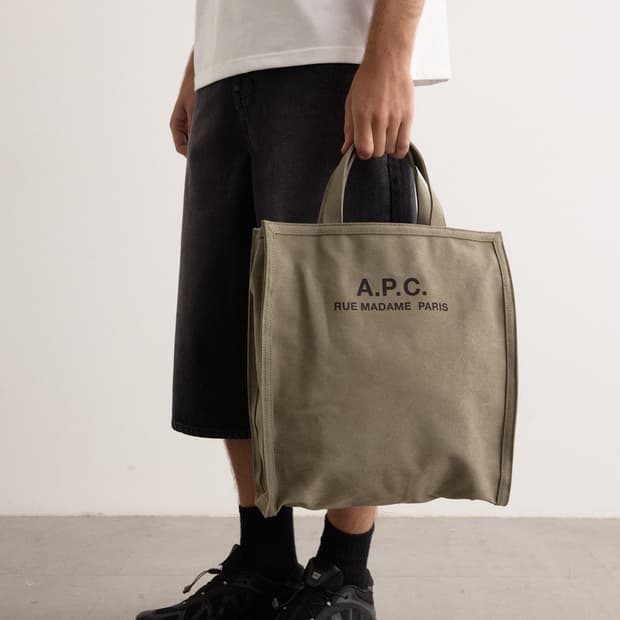 (새상품50%할인)APC 아페쎄 정품 리쿠퍼레이션 토트백 겸 숄더백 카키