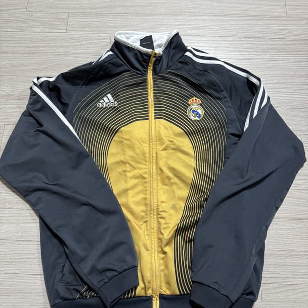 아디다스 레알마드리드 빈티지 져지 판매합니다