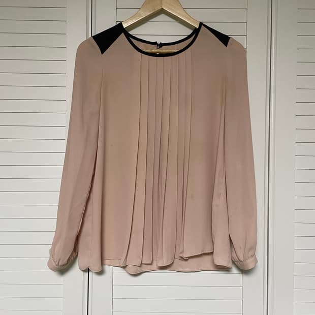 classic pleats blouse