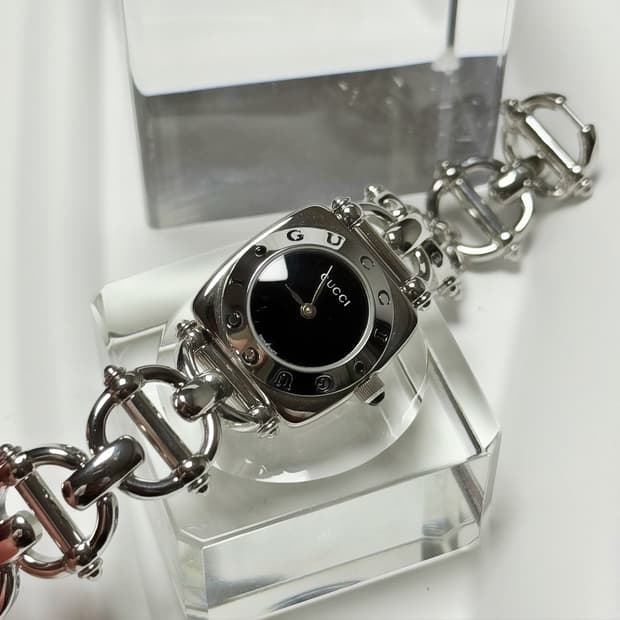 80's90's 빈티지 구찌 홀스빗 브레이슬릿 블랙다이얼 워치