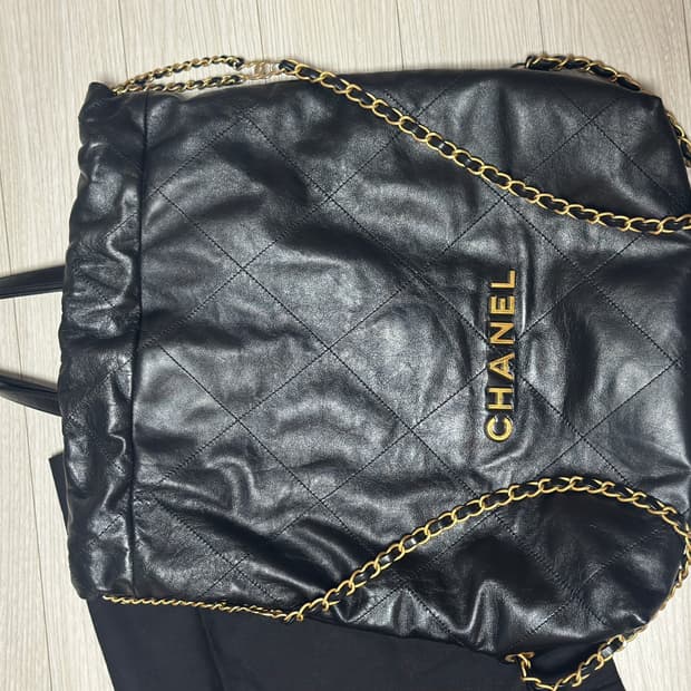 샤넬 22백 라지 백팩