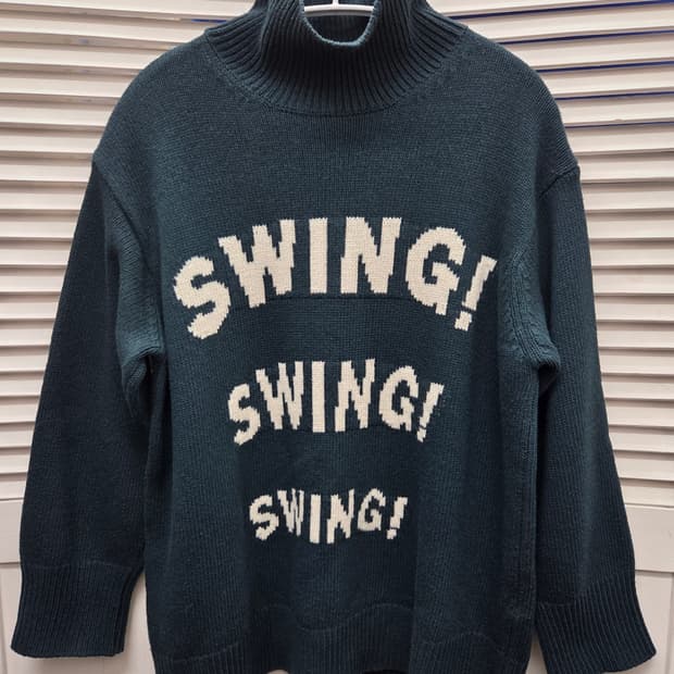 산드로 울캐시미어 터틀넥 스웨터