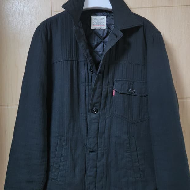 Levi's 일본판 블랙 누빔 코튼 자켓 넉넉 L사이즈