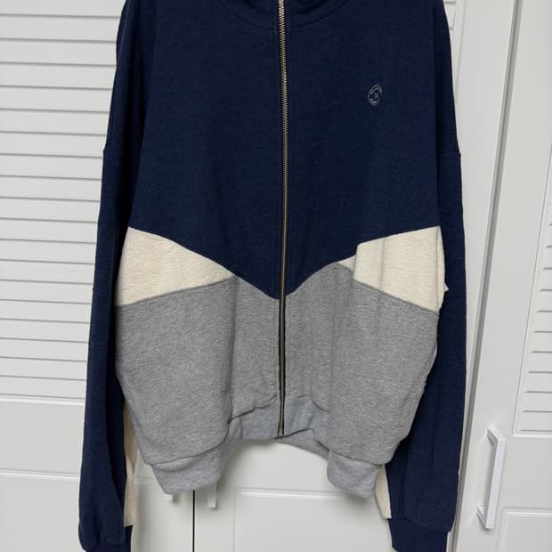 비아플레인 집업 자켓