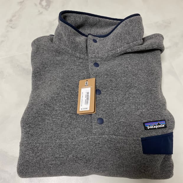 파타고니아 라이트웨이트 신칠라 니켈 네이비 L