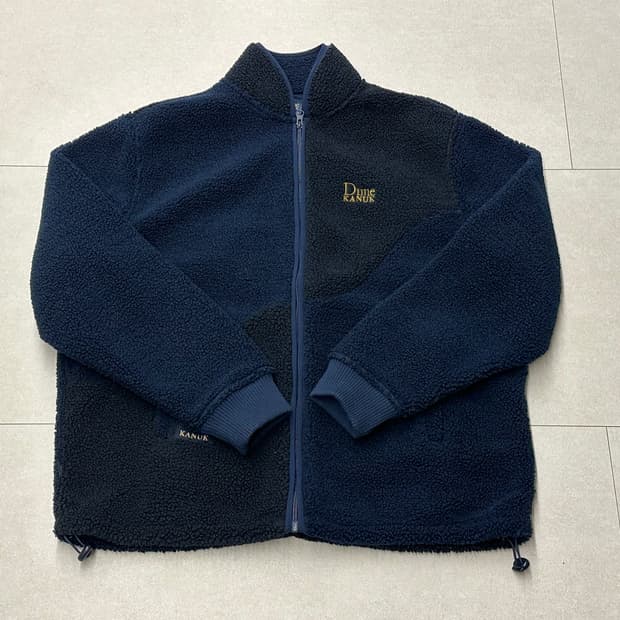 [L] 다임 Kanuk 콜라보 플리스 네이비