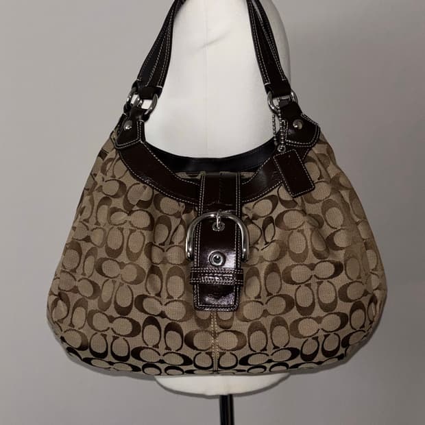 Coach vintage signature shoulder bag